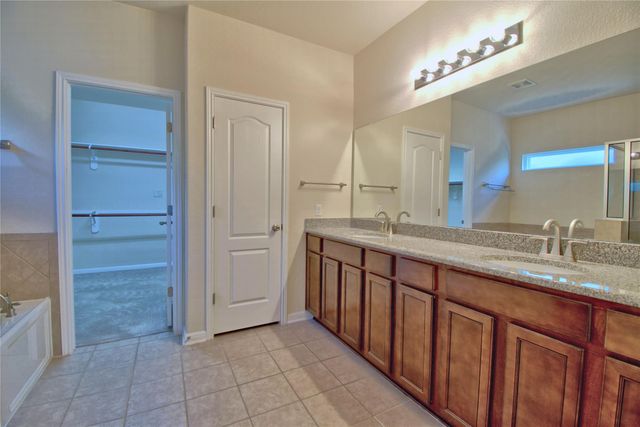 1708 Stonehaven LN, Round Rock, TX 78665