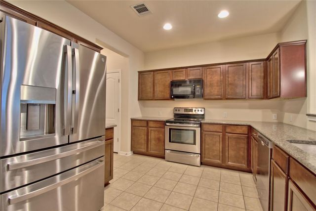 1708 Stonehaven LN, Round Rock, TX 78665