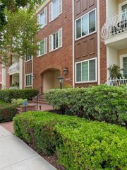 10668 Eastborne 203, Los Angeles, CA 90024