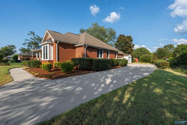 10297 Saint Alban Blvd SW, Huntsville, AL 35803