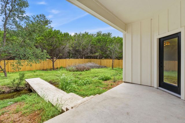 13 Country Place DR, Wimberley, TX 78676