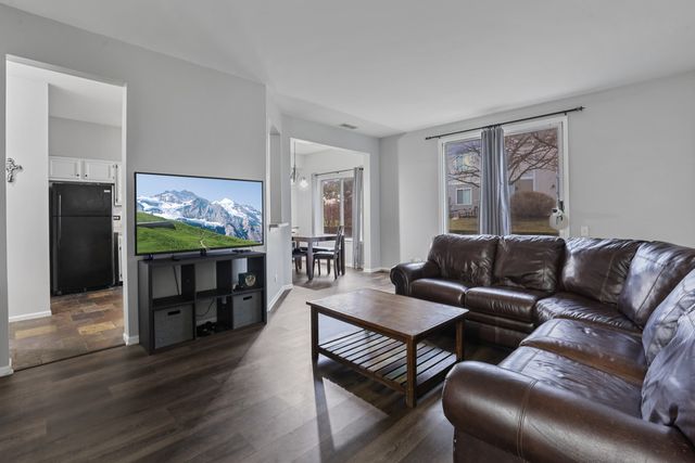 1627 Spaulding Road, Bartlett, IL 60103