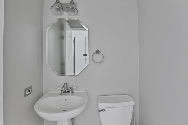 1627 Spaulding Road, Bartlett, IL 60103