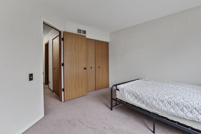 1627 Spaulding Road, Bartlett, IL 60103