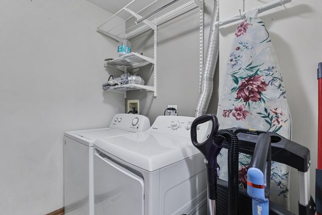 1627 Spaulding Road, Bartlett, IL 60103