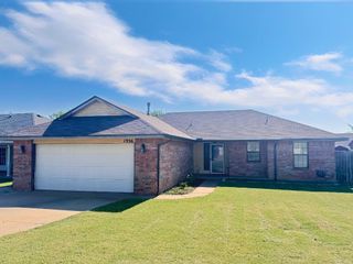 1936 Metlock Lane, Moore, OK 73160