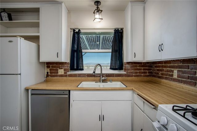 73894 Playa Vista Drive, 29 Palms, CA 92277