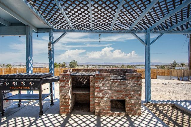 73894 Playa Vista Drive, 29 Palms, CA 92277