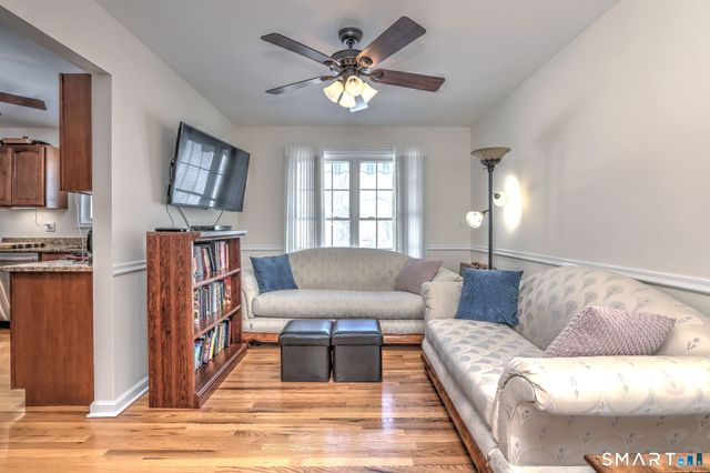 8 Hill Street, East Haven, CT 06512