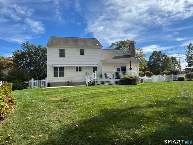 8 Hill Street, East Haven, CT 06512