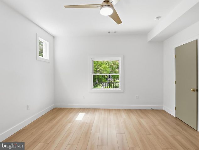 2818 LINGANORE AVE, Baltimore, MD 21234