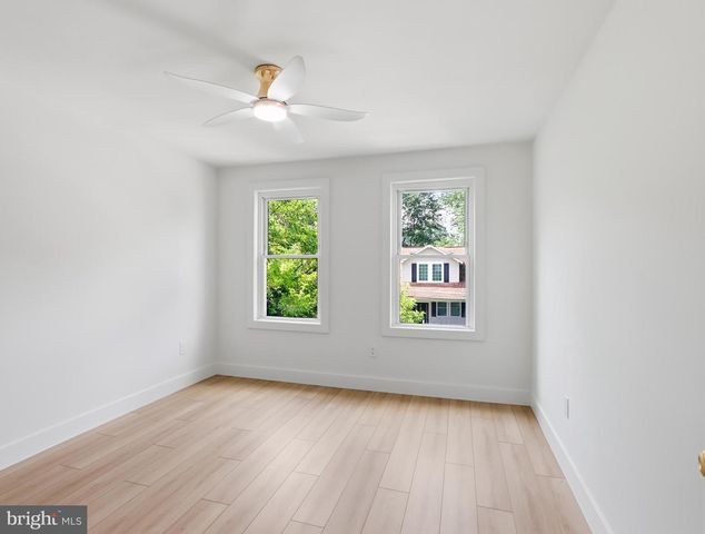2818 LINGANORE AVE, Baltimore, MD 21234