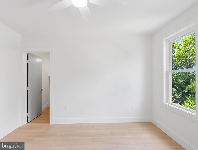 2818 LINGANORE AVE, Baltimore, MD 21234