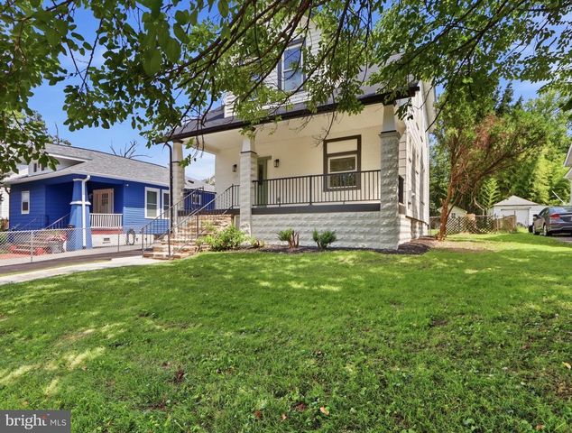 2818 LINGANORE AVE, Baltimore, MD 21234