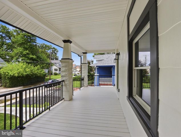 2818 LINGANORE AVE, Baltimore, MD 21234