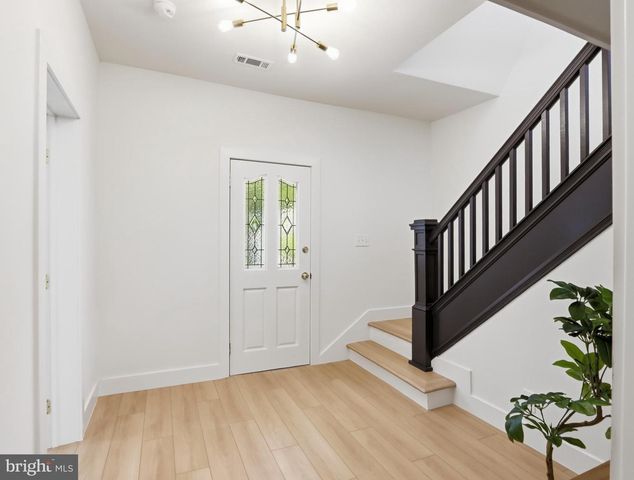 2818 LINGANORE AVE, Baltimore, MD 21234