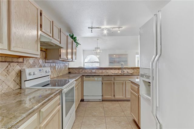 3660 Renovah Street 204, Las Vegas, NV 89129
