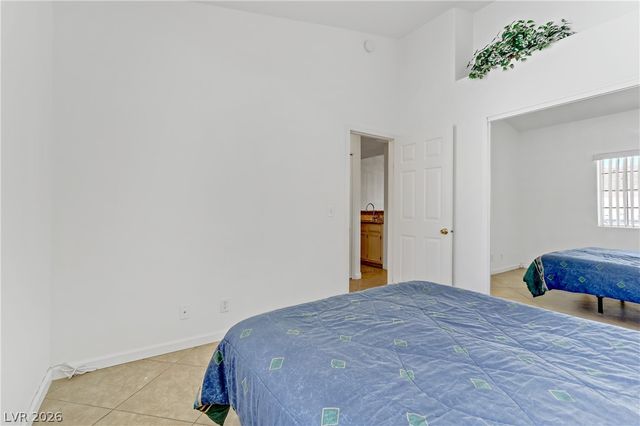 3660 Renovah Street 204, Las Vegas, NV 89129