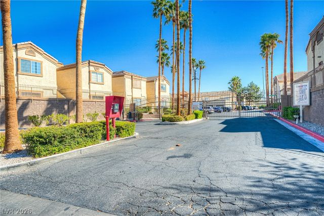3660 Renovah Street 204, Las Vegas, NV 89129