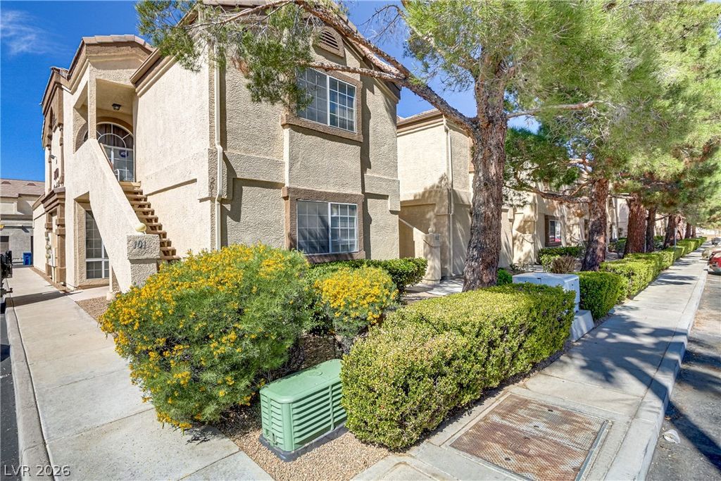3660 Renovah Street 204, Las Vegas, NV 89129