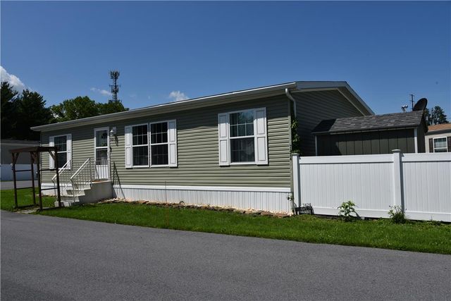 7424 Marquis Drive, Upper Macungie Twp, PA 18087
