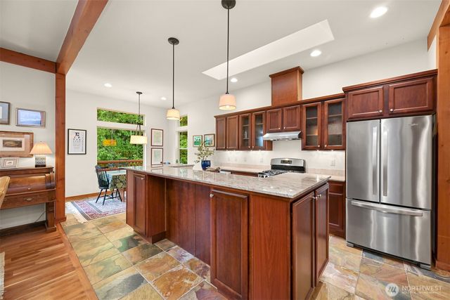 1910 40th Street, Bellingham, WA 98229