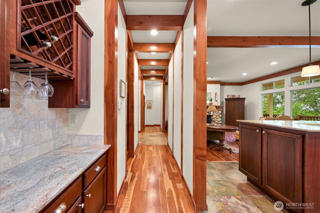 1910 40th Street, Bellingham, WA 98229