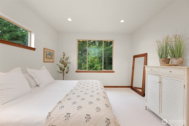 1910 40th Street, Bellingham, WA 98229