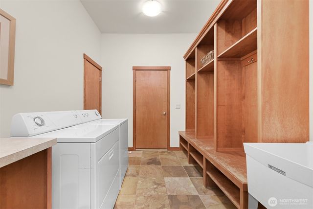 1910 40th Street, Bellingham, WA 98229