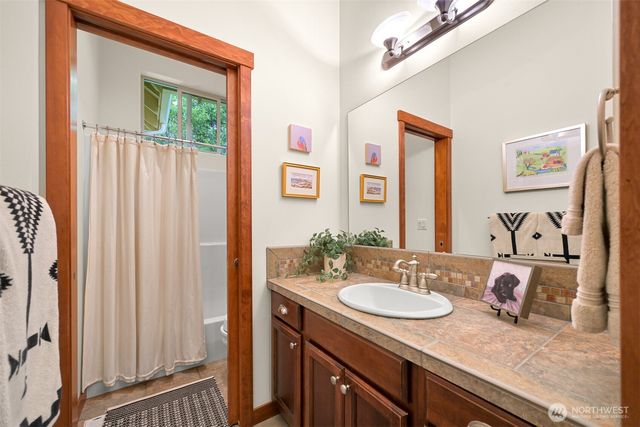 1910 40th Street, Bellingham, WA 98229