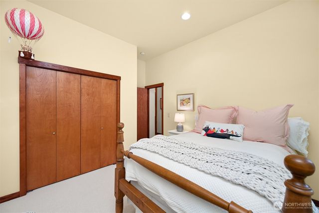 1910 40th Street, Bellingham, WA 98229