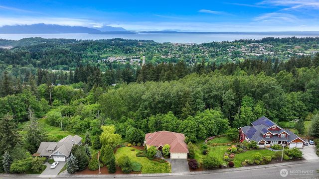 1910 40th Street, Bellingham, WA 98229