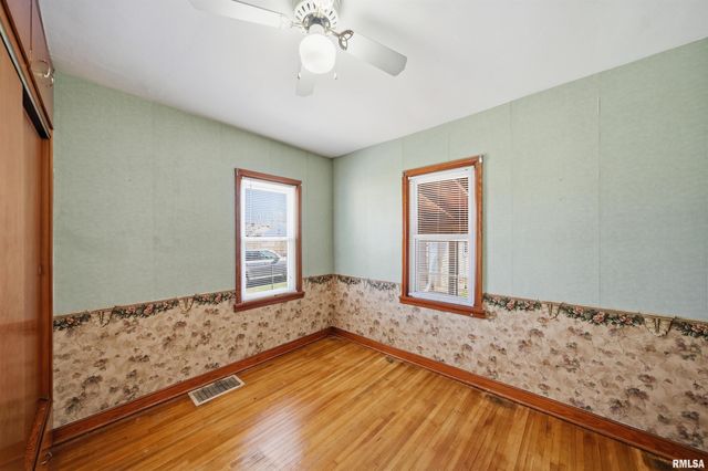 584 ROOSEVELT Street, Creve Coeur, IL 61610