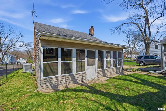 584 ROOSEVELT Street, Creve Coeur, IL 61610