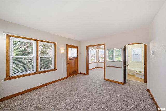 584 ROOSEVELT Street, Creve Coeur, IL 61610