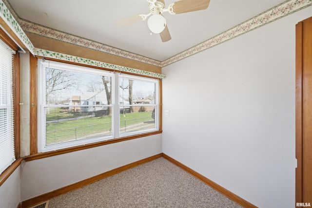 584 ROOSEVELT Street, Creve Coeur, IL 61610