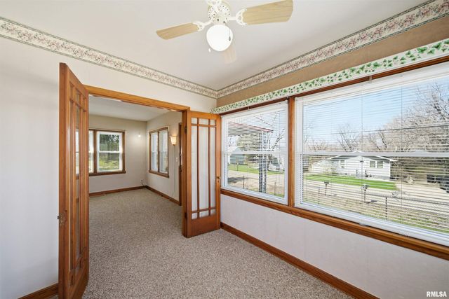 584 ROOSEVELT Street, Creve Coeur, IL 61610