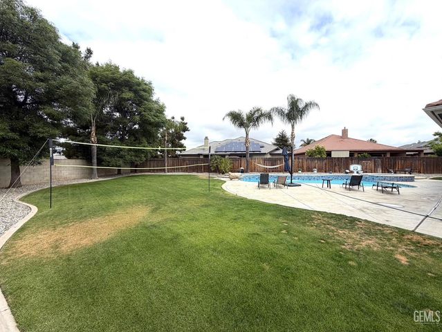 12810 Oahu Lane, Bakersfield, CA 93312
