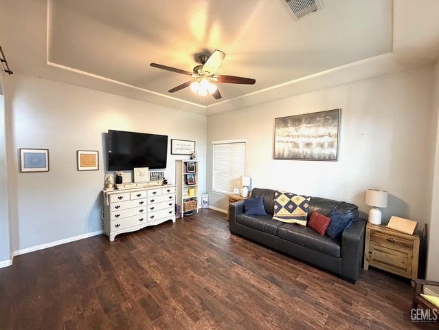 12810 Oahu Lane, Bakersfield, CA 93312