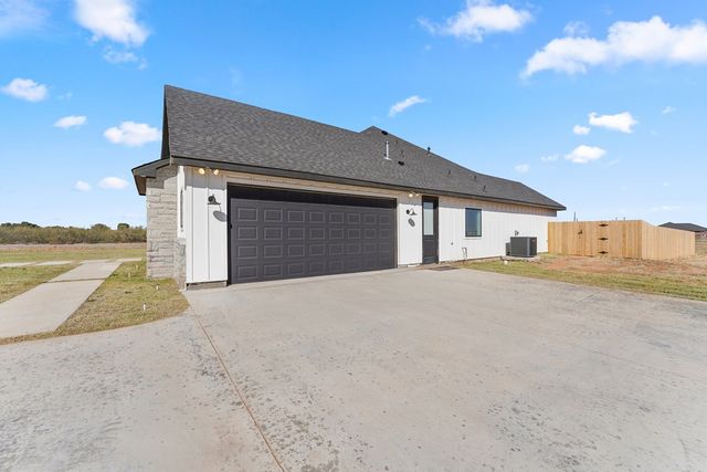 2501 County Rd 1041, Stanton, TX 79782