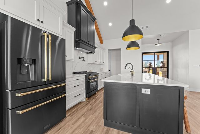 2501 County Rd 1041, Stanton, TX 79782