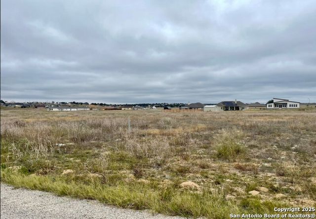 222 Colonial, La Vernia, TX 78121