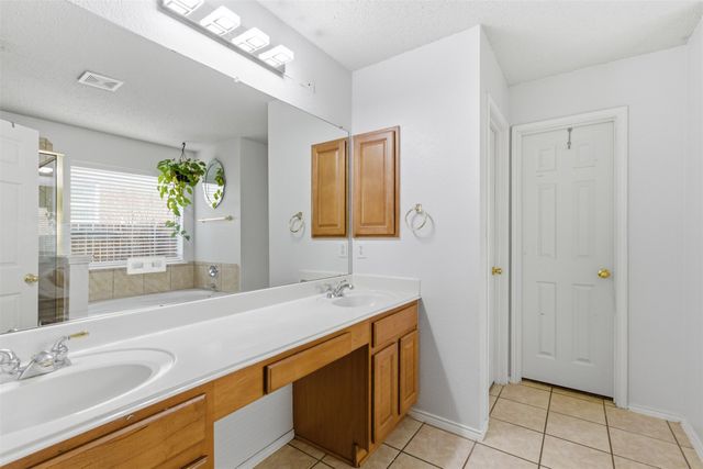 4925 Sunset Ridge Drive, Fort Worth, TX 76123