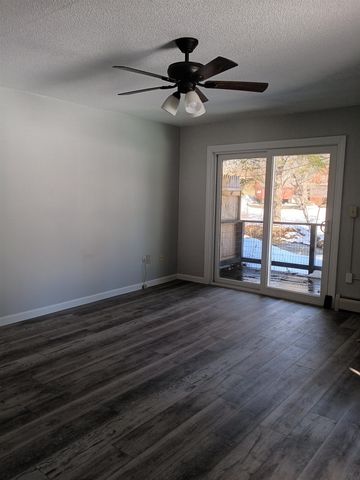 40 Brookside Dr Unit 8, Brattleboro, VT 05301