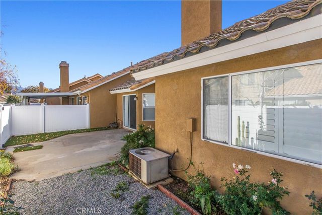 1024 Hogan, Banning, CA 92220