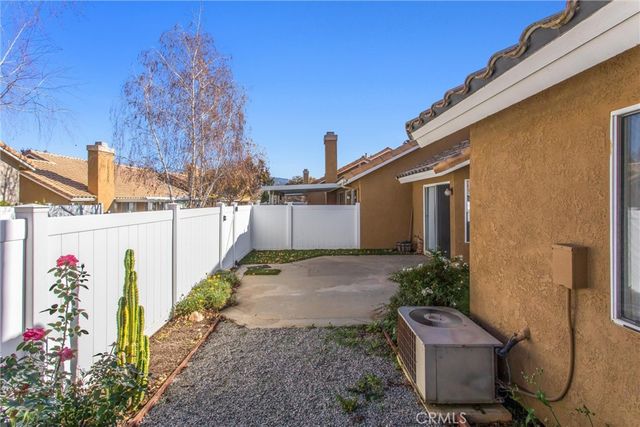 1024 Hogan, Banning, CA 92220