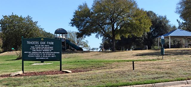 1013 Poindexter Street, Fort Worth, TX 76102