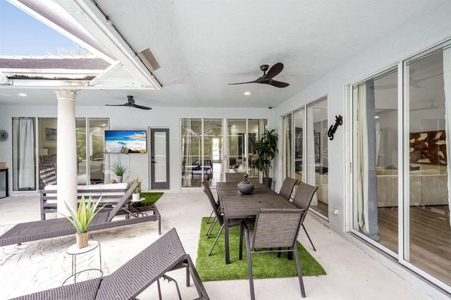 12499 Classic Drive, Coral Springs, FL 33071