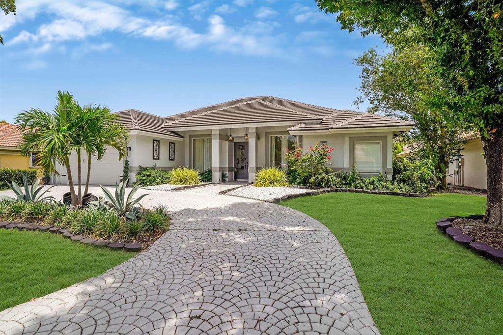 12499 Classic Drive, Coral Springs, FL 33071