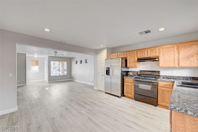 6946 Graceful Cloud Avenue, Henderson, NV 89011